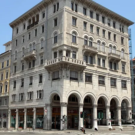 Carducci Apartment *